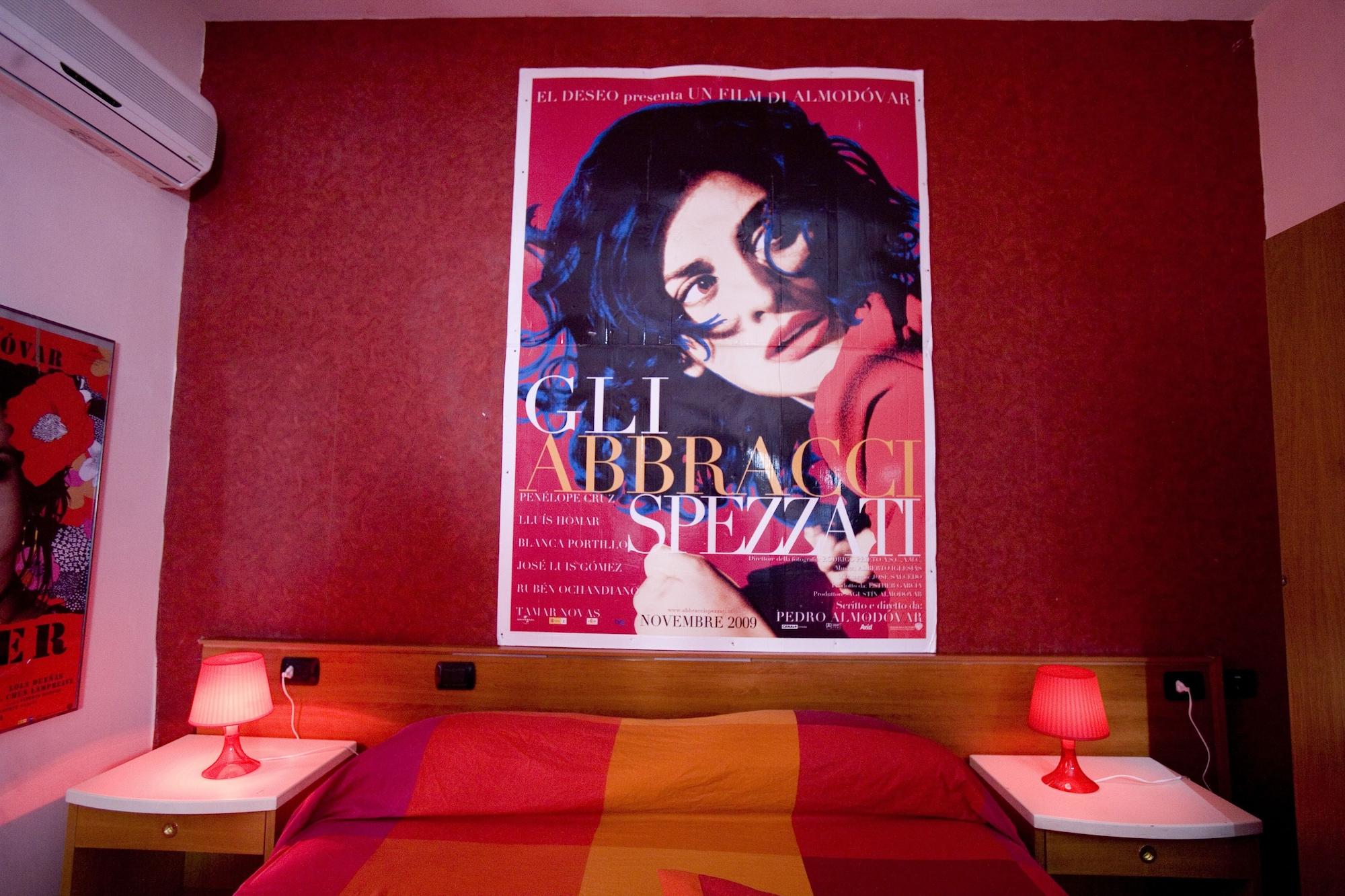 Hotel Cineholiday Napoli Esterno foto