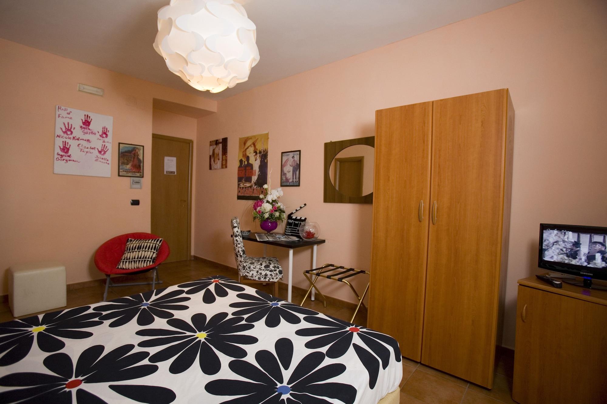 Hotel Cineholiday Napoli Esterno foto