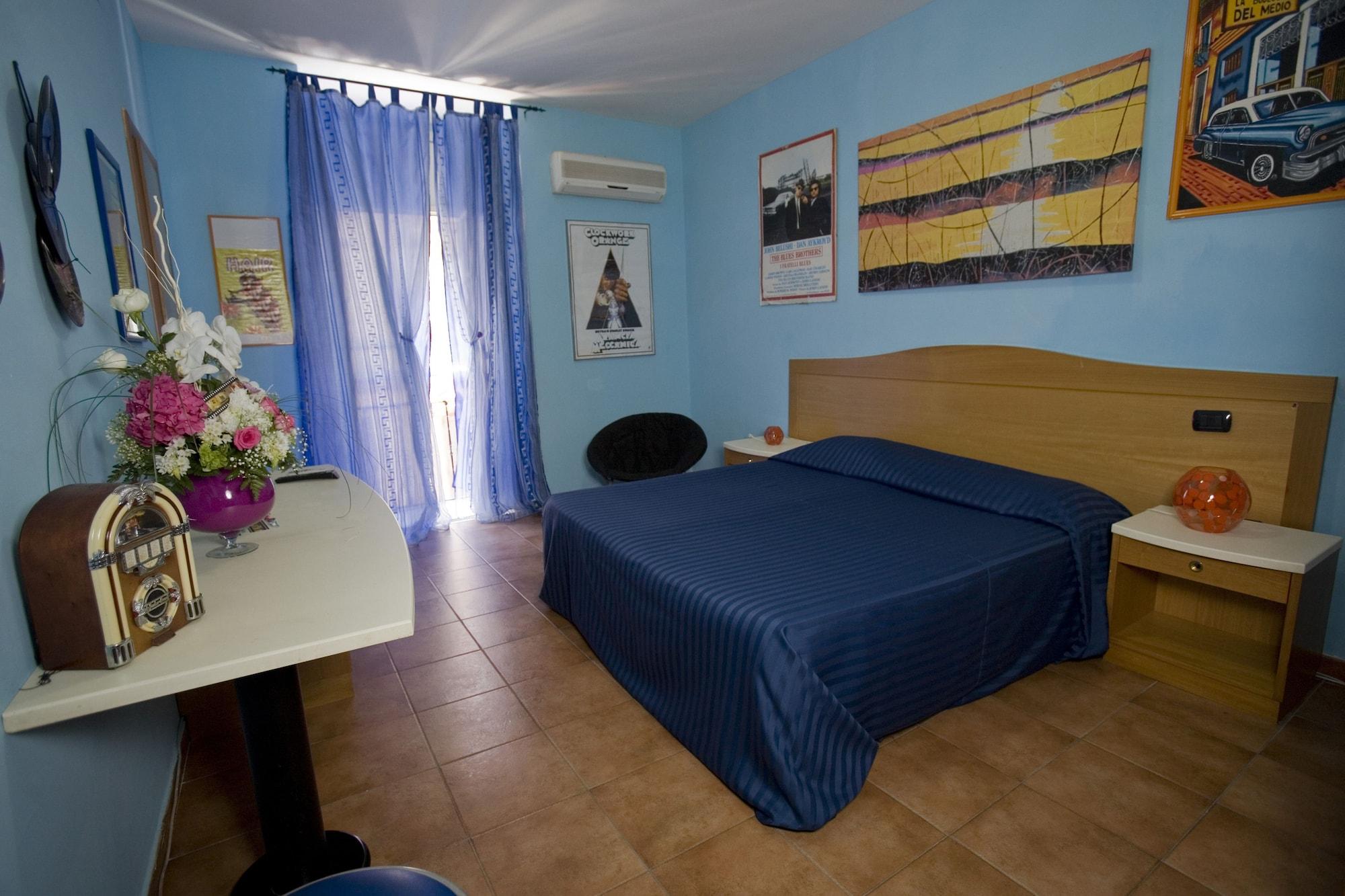 Hotel Cineholiday Napoli Esterno foto