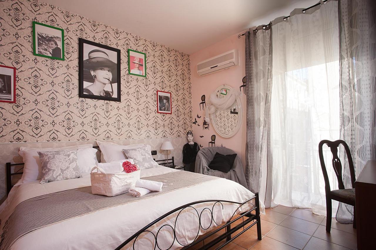 Hotel Cineholiday Napoli Esterno foto